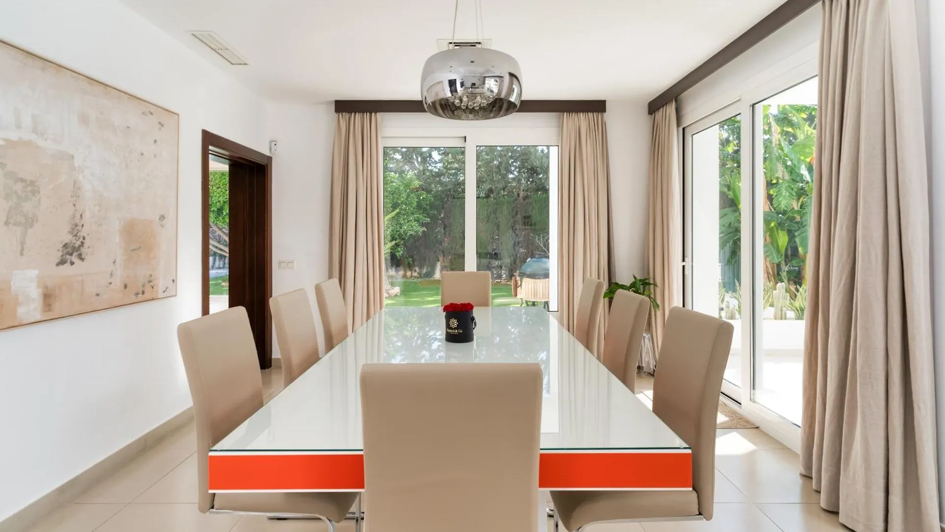 Elegant Villa In Marbella