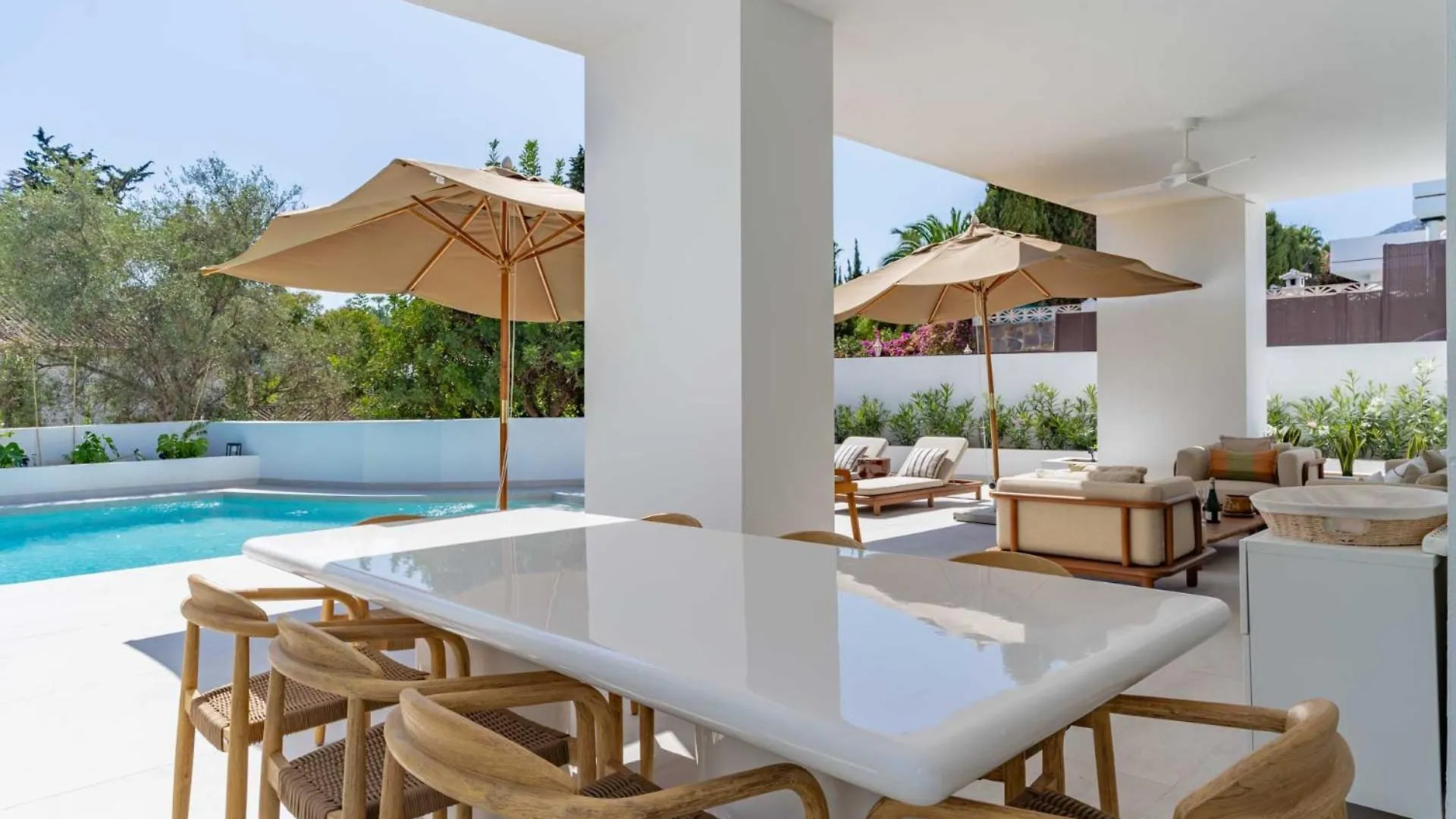 Elegant Villa In Marbella