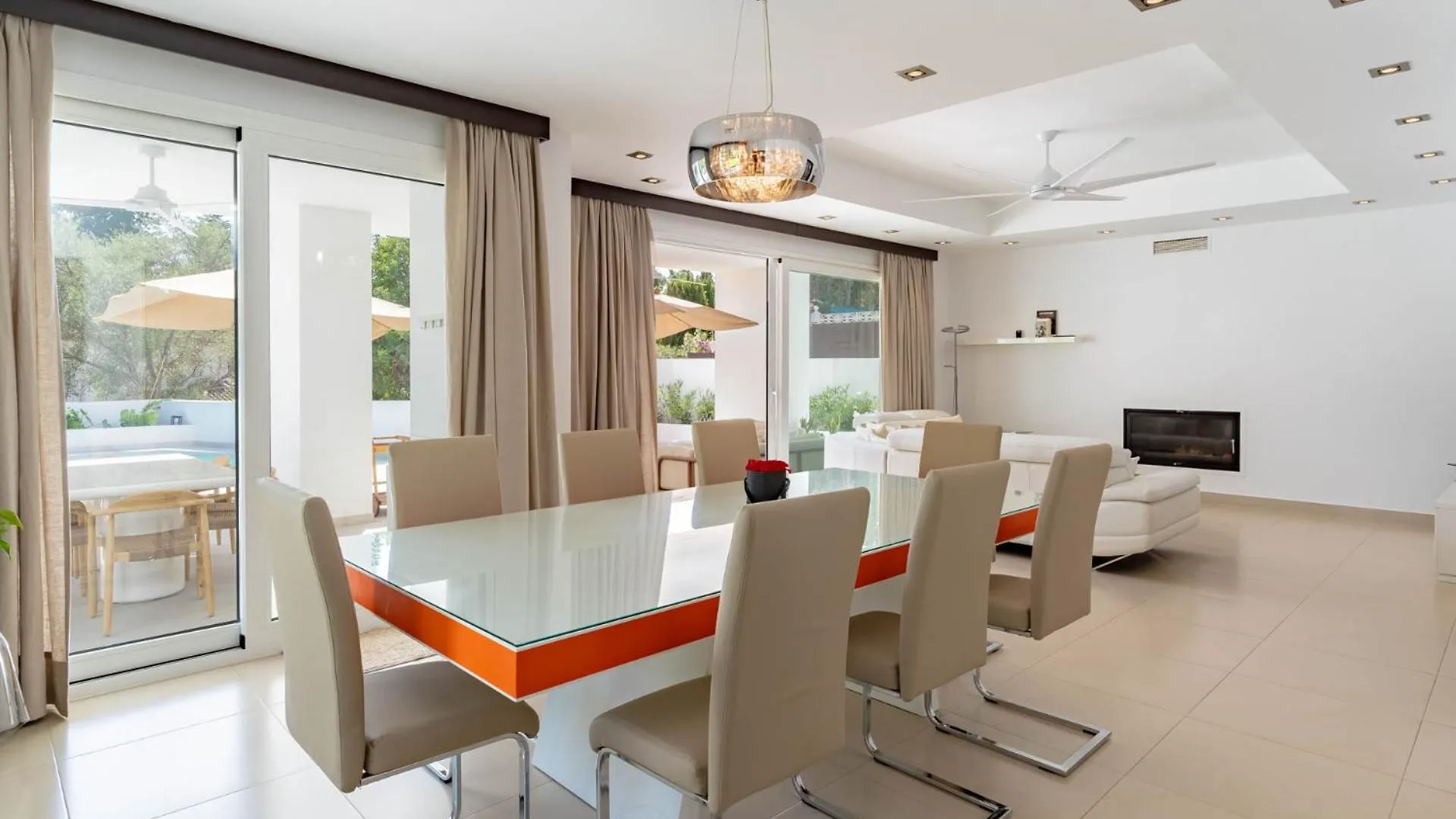 Elegant Villa In Marbella
